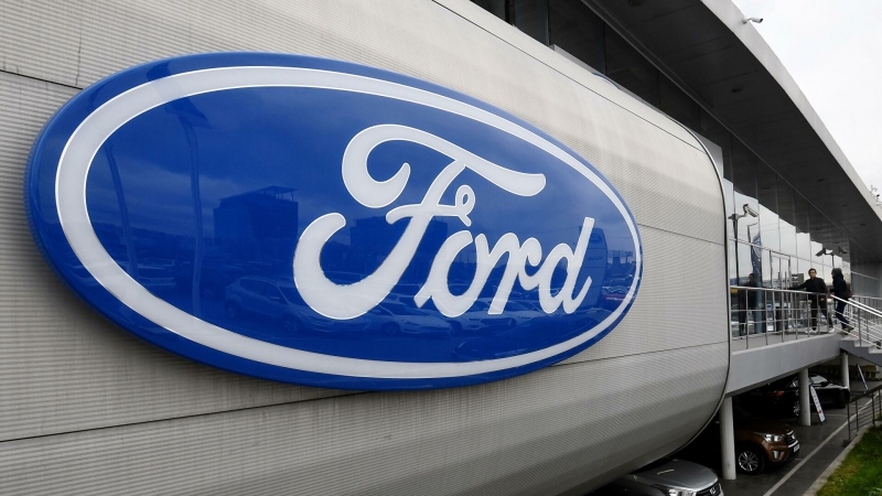Ford приостанавливает деятельность в России