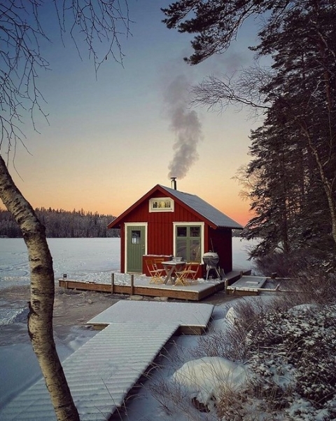 6 красивых домиков, где вы захотите провести осенние выходные | ivd.ru